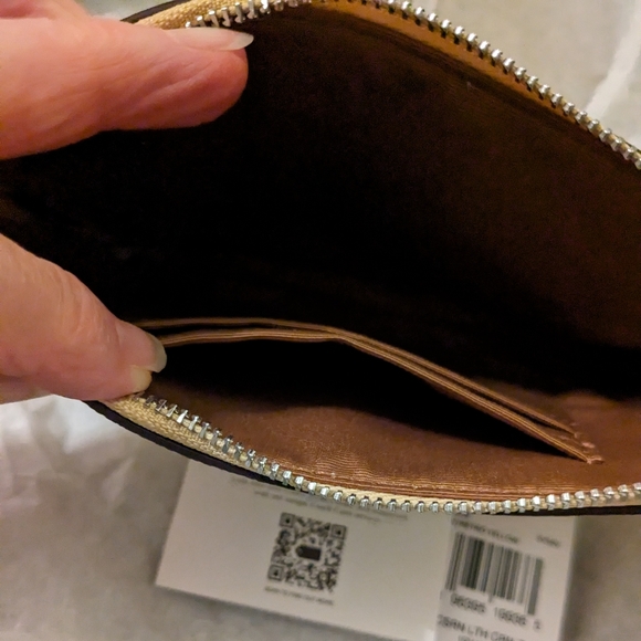 NWT COACH Retro Yellow Wristlet - Picture 2 of 3